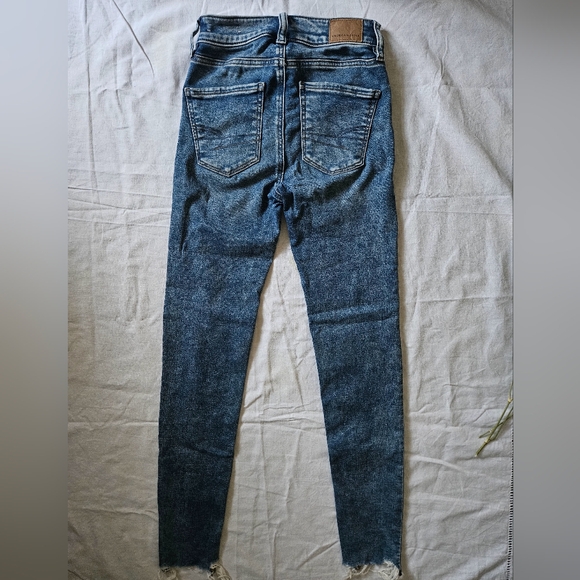 American Eagle cozy next level stretch high rise skinny jeans - Picture 3 of 8